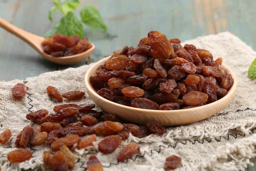 مویز با هسته سرخ با رنگ طبیعی و طعم دلنشین